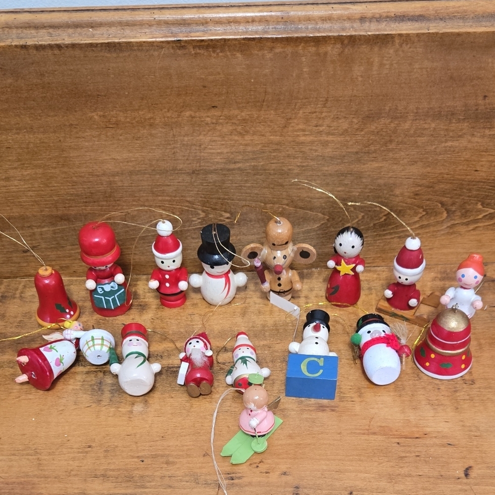 Vintage Wood Christmas Tree Ornaments